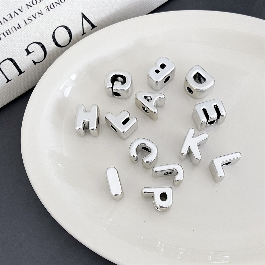亚克力银色大孔字母珠diy饰品配件包挂手机链配件串珠散珠
