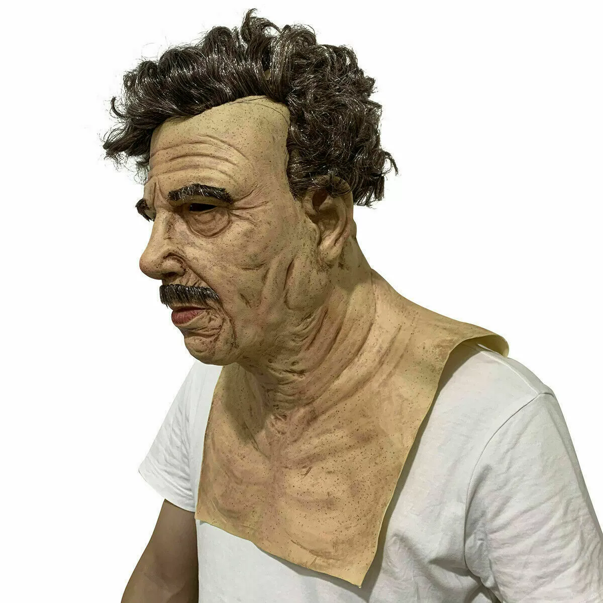 Маска, 2022, Амазон