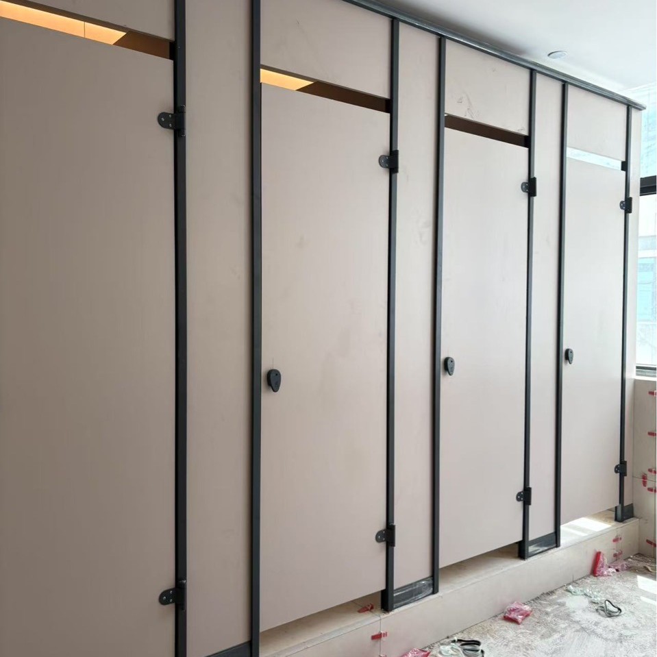 卫生间隔断板抗倍特板PVC板隔板服务区厂房洗手间隔层抗倍特板材