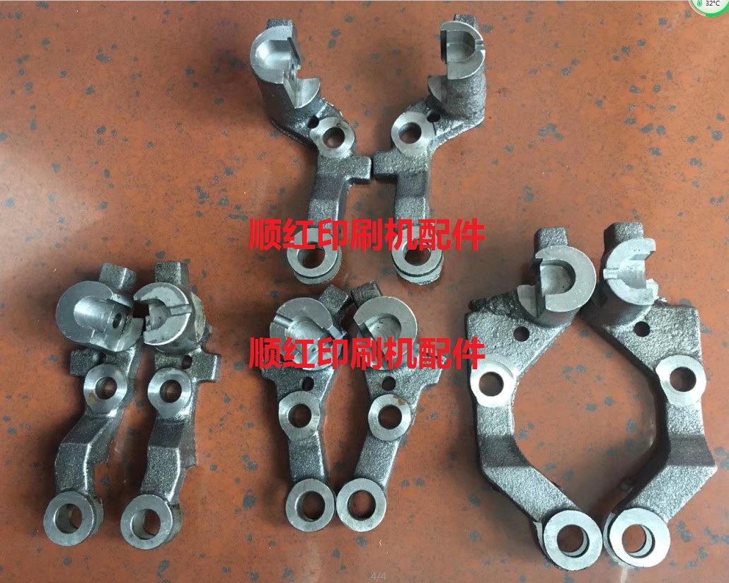 L2.010.0116/02海德堡印刷机配件 XL75 CD74 水辊支架摆架 墨辊座