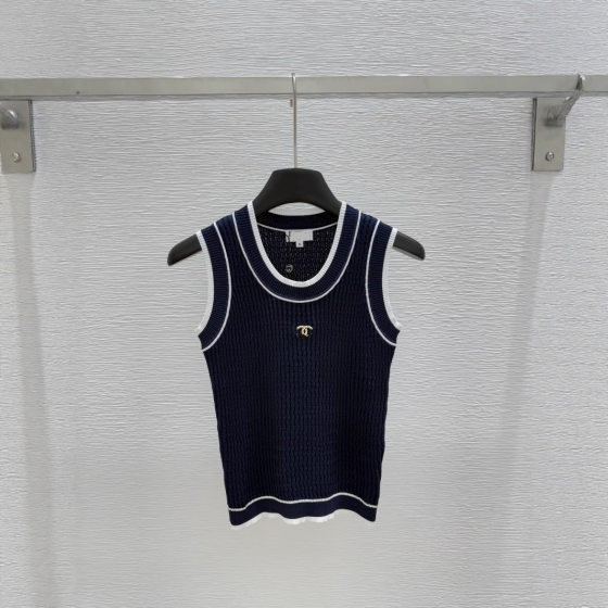 Shenzhen Nanyou Goods ~ High Version 2025 Summer New CH Family Crewneck Contrast Color Knitted Short Sleeve Jacket Women's Wear