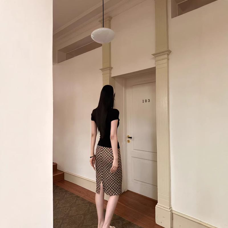5Werkwen Fashionable Intellectual Miu Style Summer Retro Plaid Hip-Hugging Design A-Line Skirt