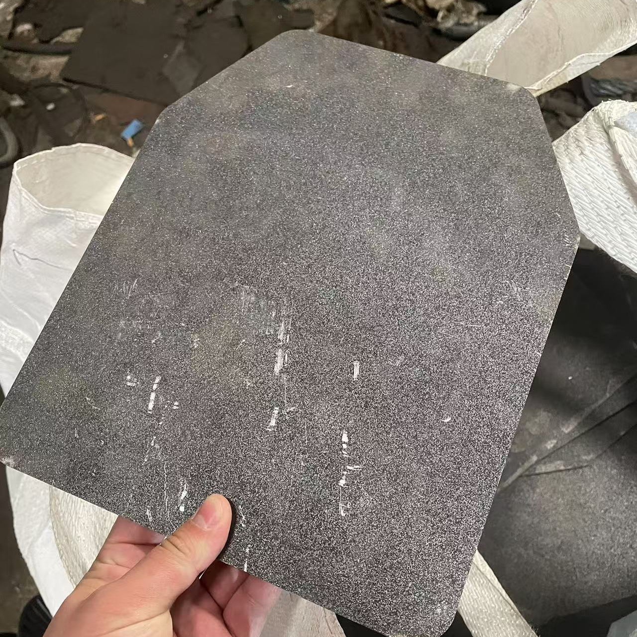 防弹钢板NP550防弹衣板半身靶防弹插板616装甲钢板