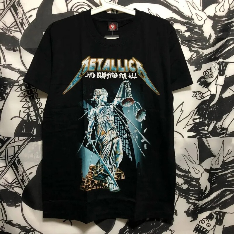 Pure Cotton Short-Sleeve T-Shirt for Men with Metallic Comfortable Print, Heavy Metal Pullover Sweatshirt, Dark Style, Band-Themed, Unique and Stylish