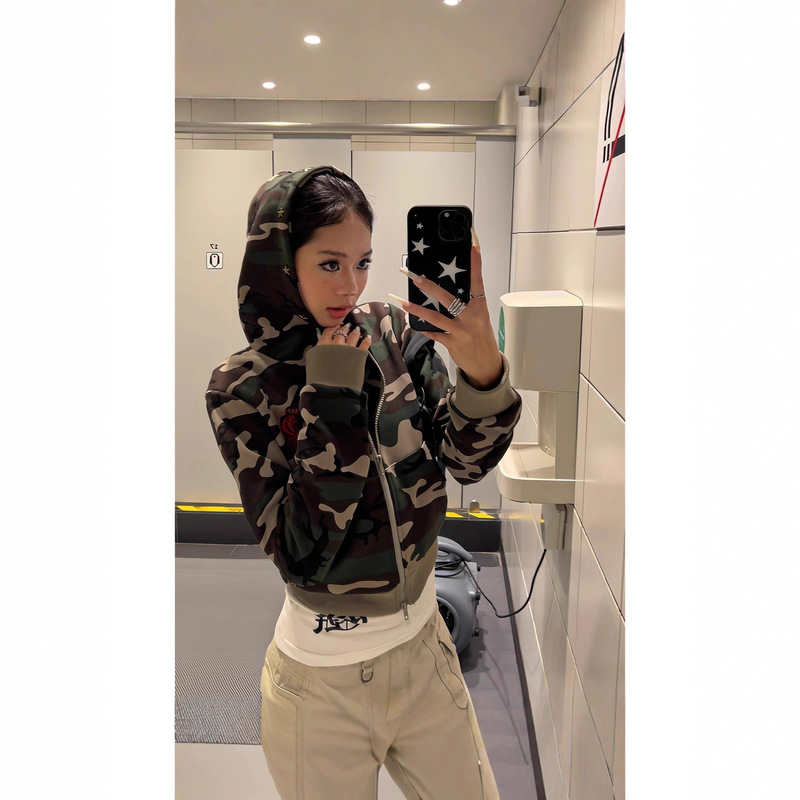 American Retro Camouflage Hooded Sweatshirt for Women Spring & Fall 2025 New High Street Fashion Brand Loose Sweet and Cool Style Short Jacket