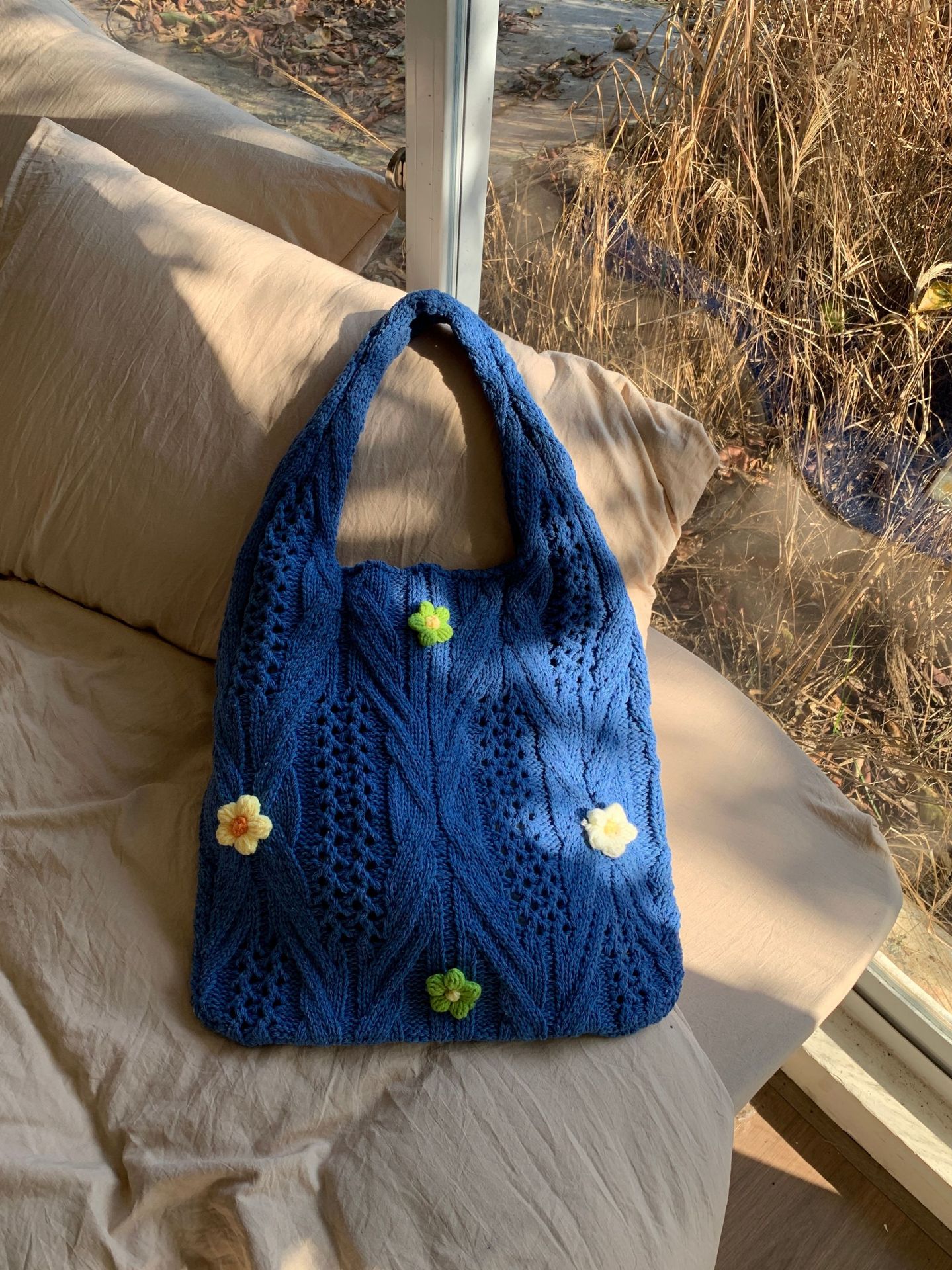 Frau Mittel Stricken Einfarbig Blume Basic Vintage-Stil Weben Quadrat Offen Schultertasche display picture 12