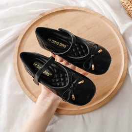 童皮鞋;童凉鞋;童皮靴