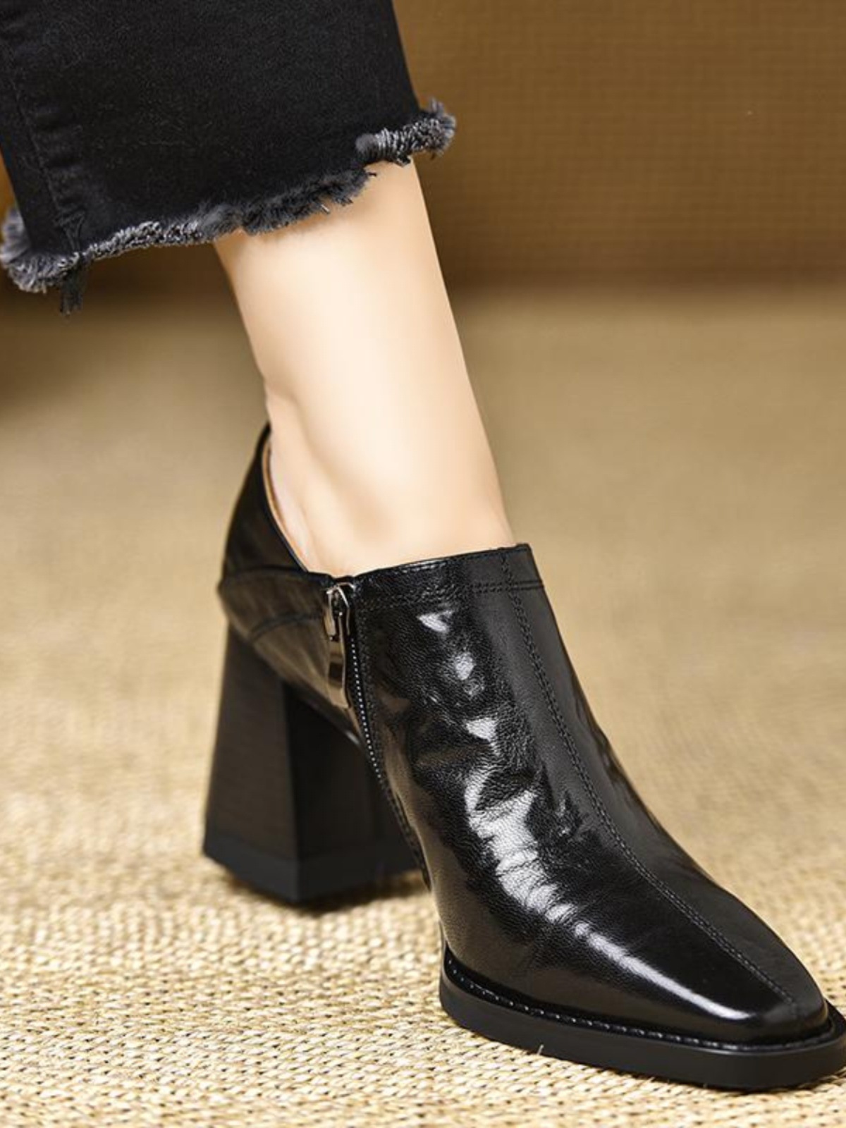 Retro dames pumps met blokhak vierkante neus en rits_voghion.com