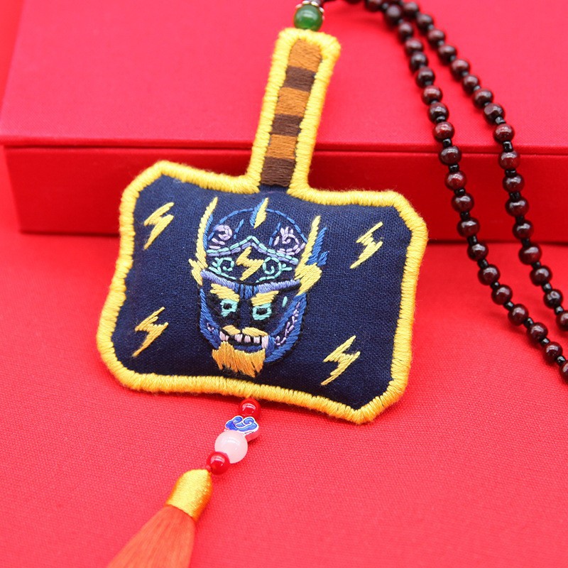 Nuevo Lu Bordado Diy Paquete de material hecho a mano Bordado Bolsita creativa Regalo de punto de cruz Bolsita colgante de estilo antiguo