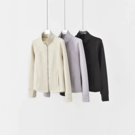 女式T恤;女式打底衫;休闲裤