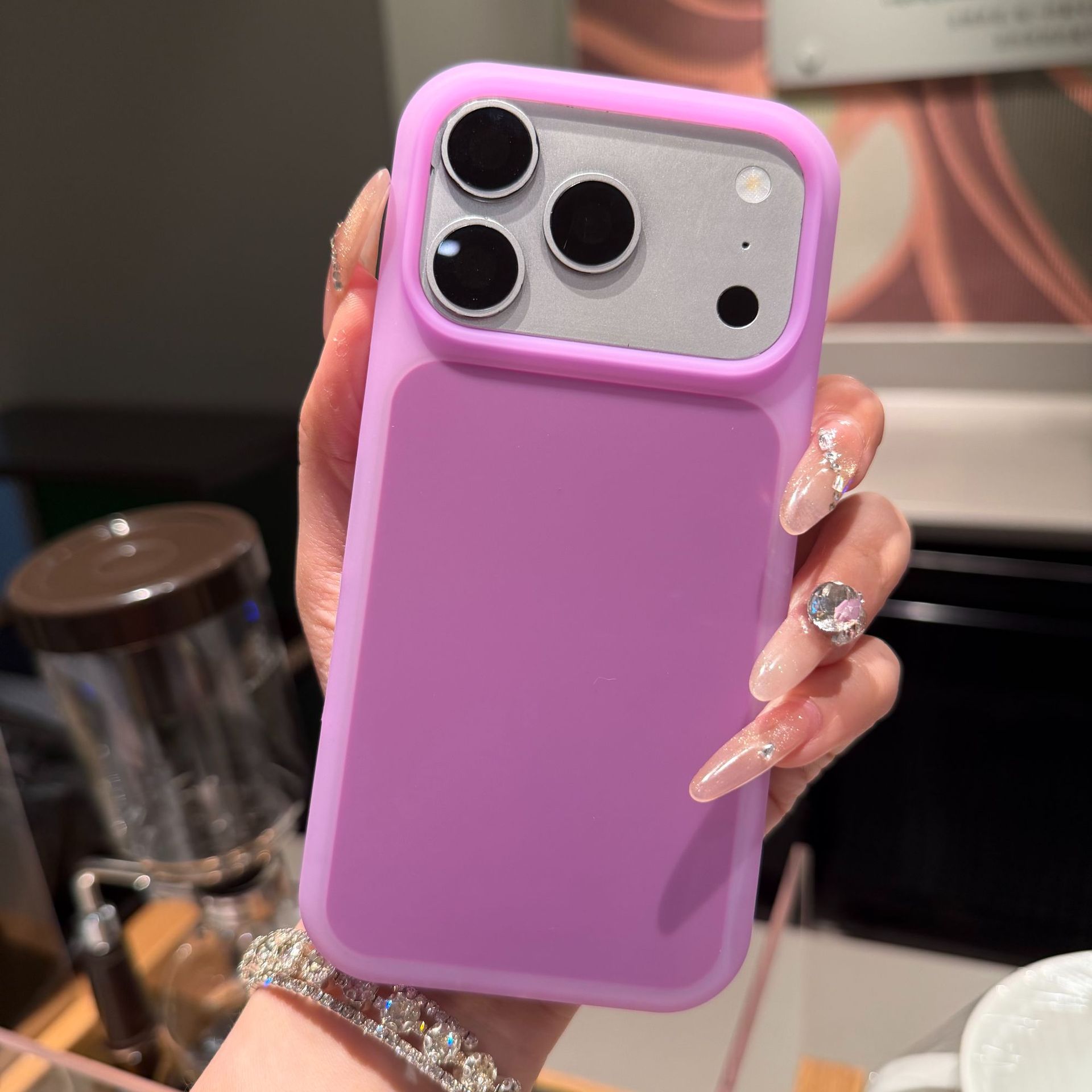 Cambio de segundo 17 simple agujero de helado para Apple 17Promax caso de teléfono iPhone 14 cubierta de botones