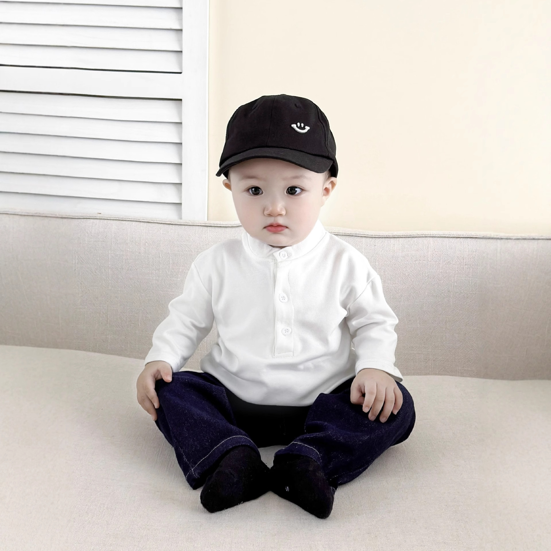 ins婴幼儿宝宝打底衫2025秋季新款男女童外出长袖T恤白色上衣潮