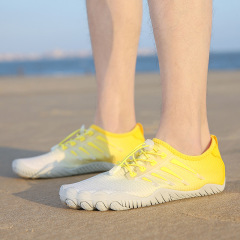 5本指の大きいサイズの川をたどる男性の女性の靴の滑り止めの速乾の水泳靴の釣りの水陸の両生類はビーチの靴を切ります。
