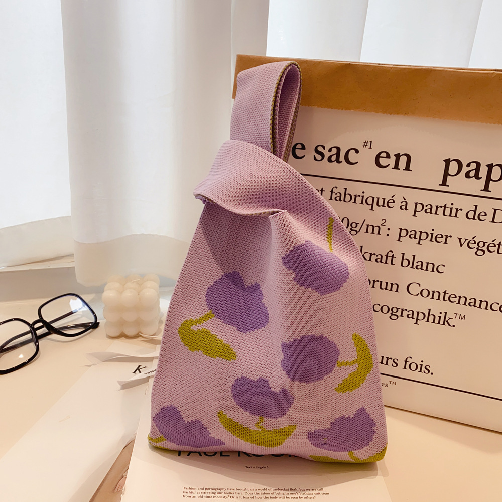 Nuevo bolso de punto para teléfono para mujer, bolso tejido suave en colores dopamina, bolso de mano con forma de corazón en estilo coreano con bloques de color.