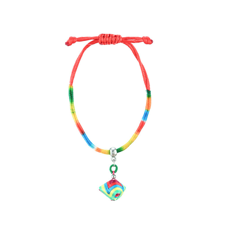 Fiesta del Dragón accesorios colgantes colgantes hechos a mano DIY material linterna de bambú cuerdas coloridas bolsas de incienso perfumadas escoba y coleta