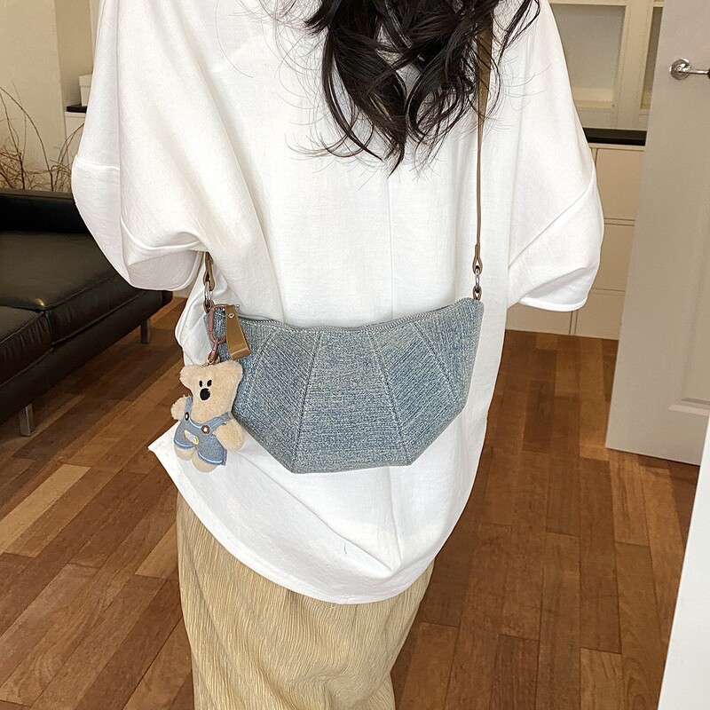 Vintage Horn-Shaped Bag for Women 2026 New Trendy Niche Design Denim Underarm Bag for Commuting Single Shoulder Crossbody Bag Vintage Horn-Shaped Bag for Women 2026 New Trendy Niche Design Denim Underarm Bag for Commuting Single Shoulder Crossbody Bag