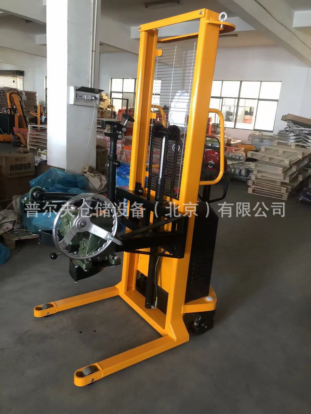 半电动油桶堆高车电动夹抱翻转倒料车电动堆高车