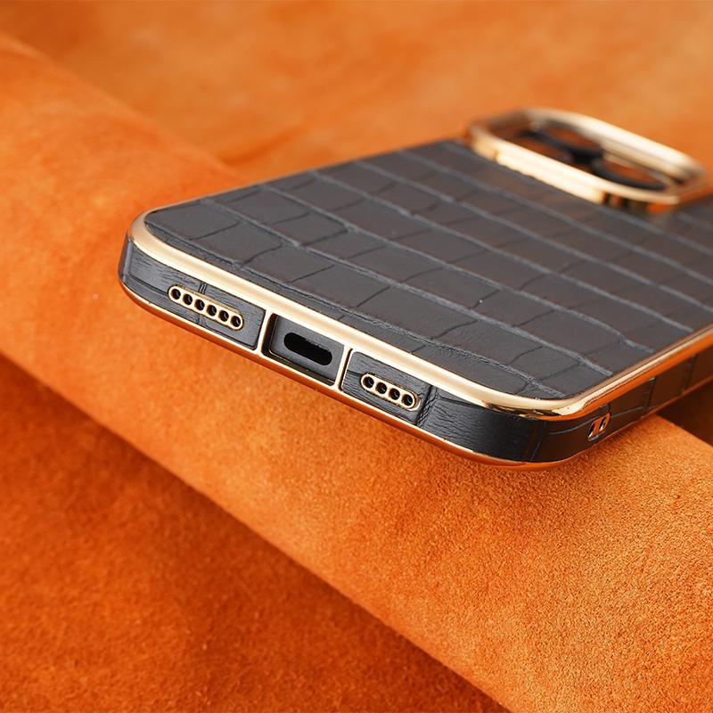Ốp lưng iPhone 16 Pro Max vân da cá sấu mạ điện, bao toàn bộ chống rơi, phong cách sang trọng — [Màu đen★Da bò vân cá sấu] viền mạ điện, [Màu nâu vàng★Da bò vân cá sấu] viền mạ điện, 【Màu tím sẫm★Da bò vân cá sấu] viền mạ điện, 【Xanh lục con công★Da bò vân cá sấu] viền mạ điện chi tiết 6
