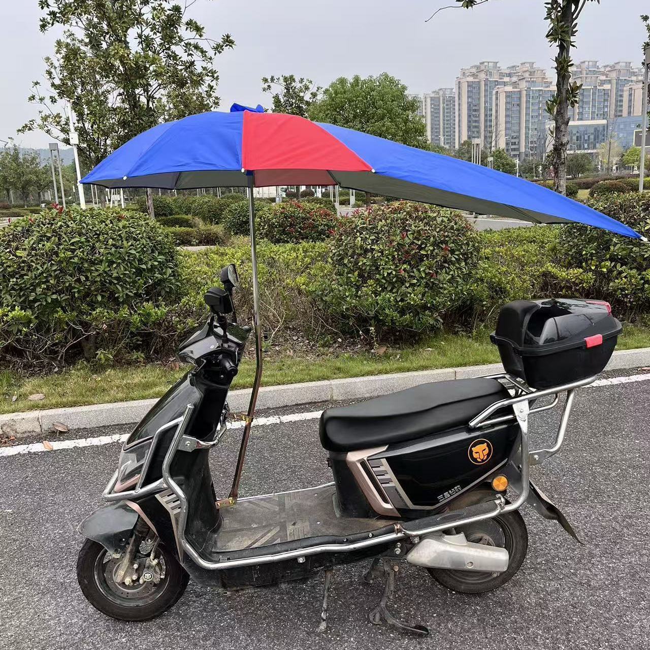 Universal sun and rain protection umbrella for electric motorcycles, tricycles, and electric vehicles, with extended double-layer folding canopy