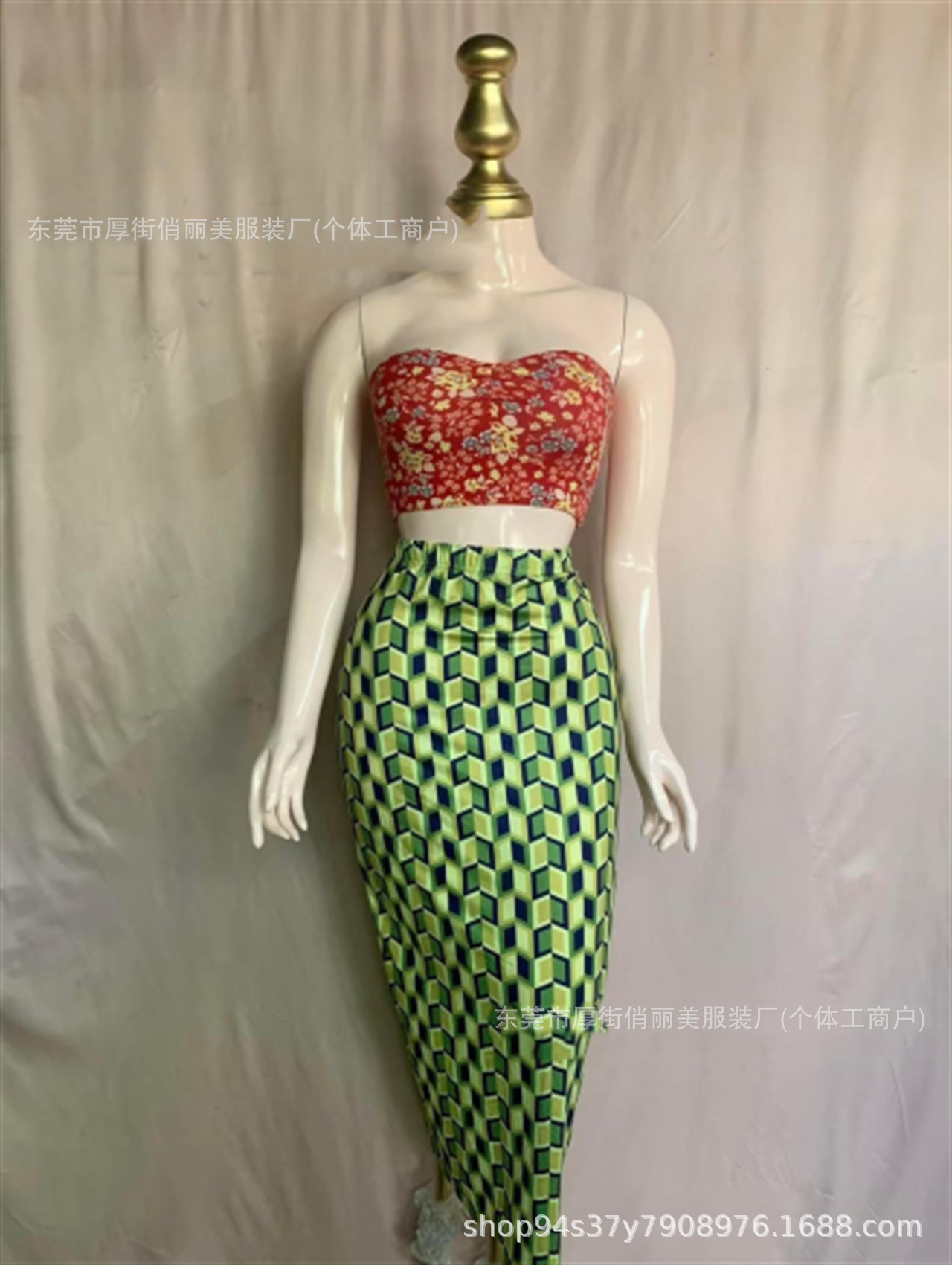 Shein miscelánea suministro transfronterizo de ropa de mujer chaqueta, pantalones de falda de chica, sexy, vestido de cinturón