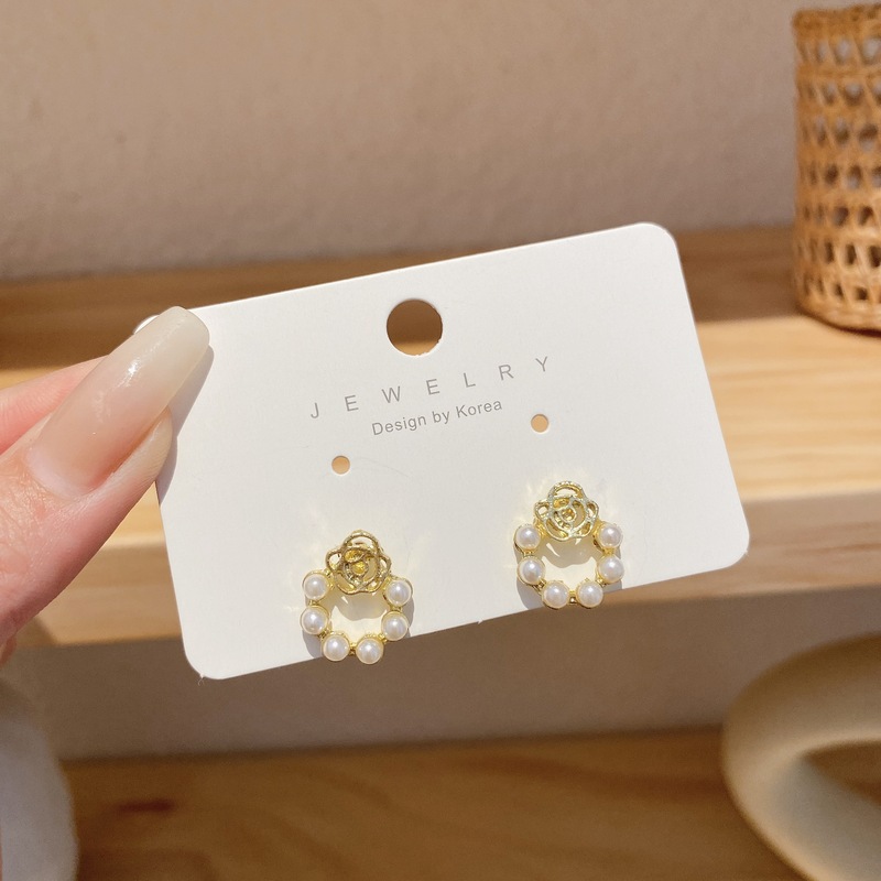 Pendientes de aleación moda coreana, estilo lujo ligero, ideales para puestos callejeros, mercado nocturno y ventas en vivo, al por mayor
