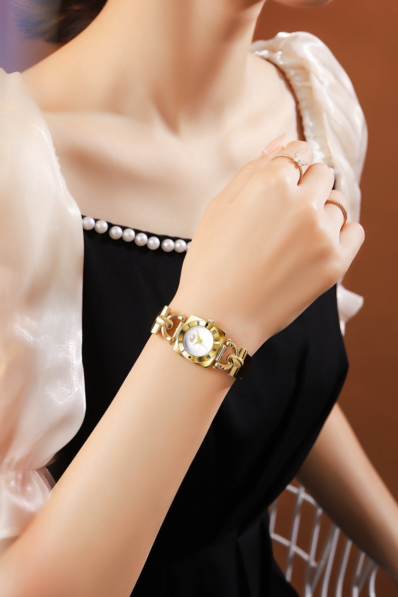 Solid Color Pattern Vacation Simple Style Solid Color Buckle Quartz Watch Women's Watches