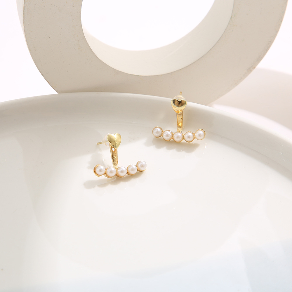 Creative fashion French arc pearl heart back hanging earrings