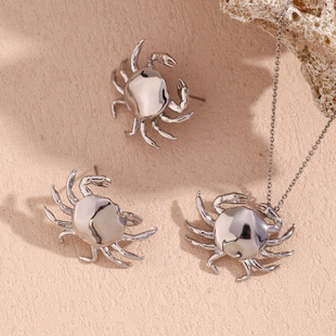 European and American Fashion Creative Small Crab Necklace Set Stainless Steel Plated 18K Gold Niche Personalized Earring Combination for Women