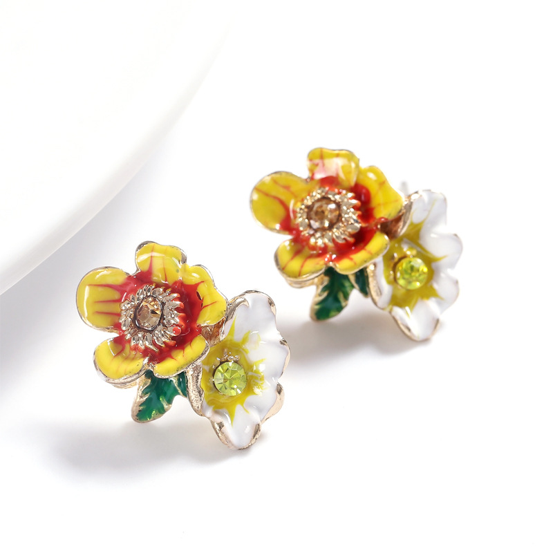 Simple Style Flower Alloy Inlay Artificial Gemstones Women's Ear Studs display picture 3