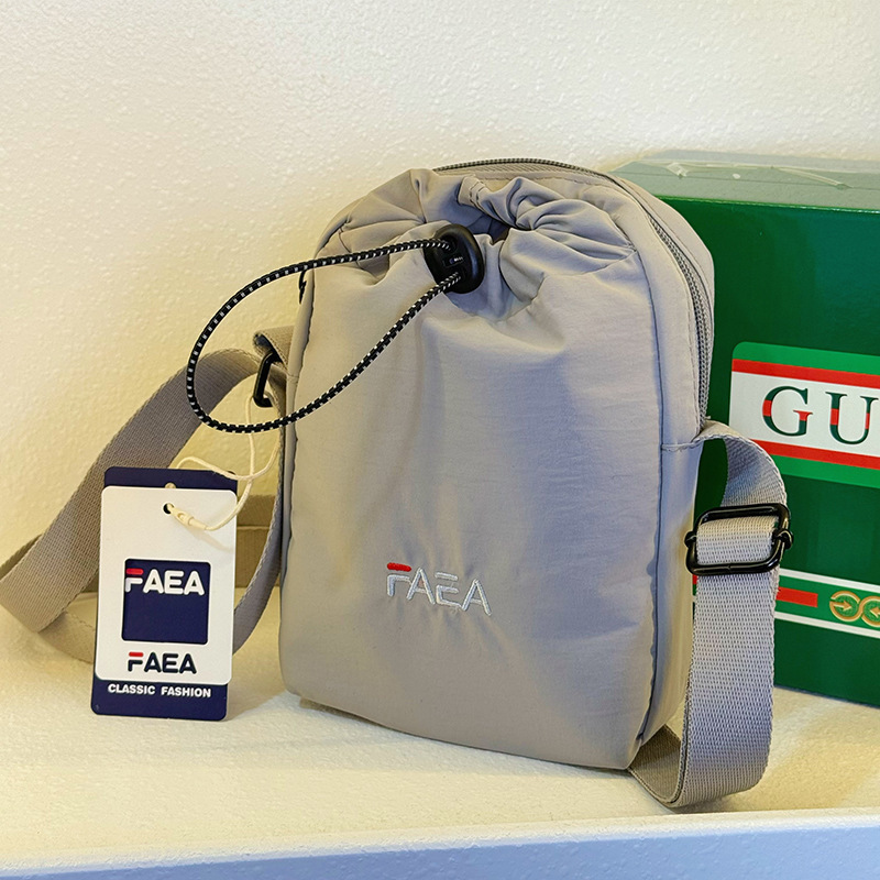 男性用大容量運動機能風シングルショルダーバッグ登山工装バッグ自作街頭デザイン斜めショルダーバッグ|undefined