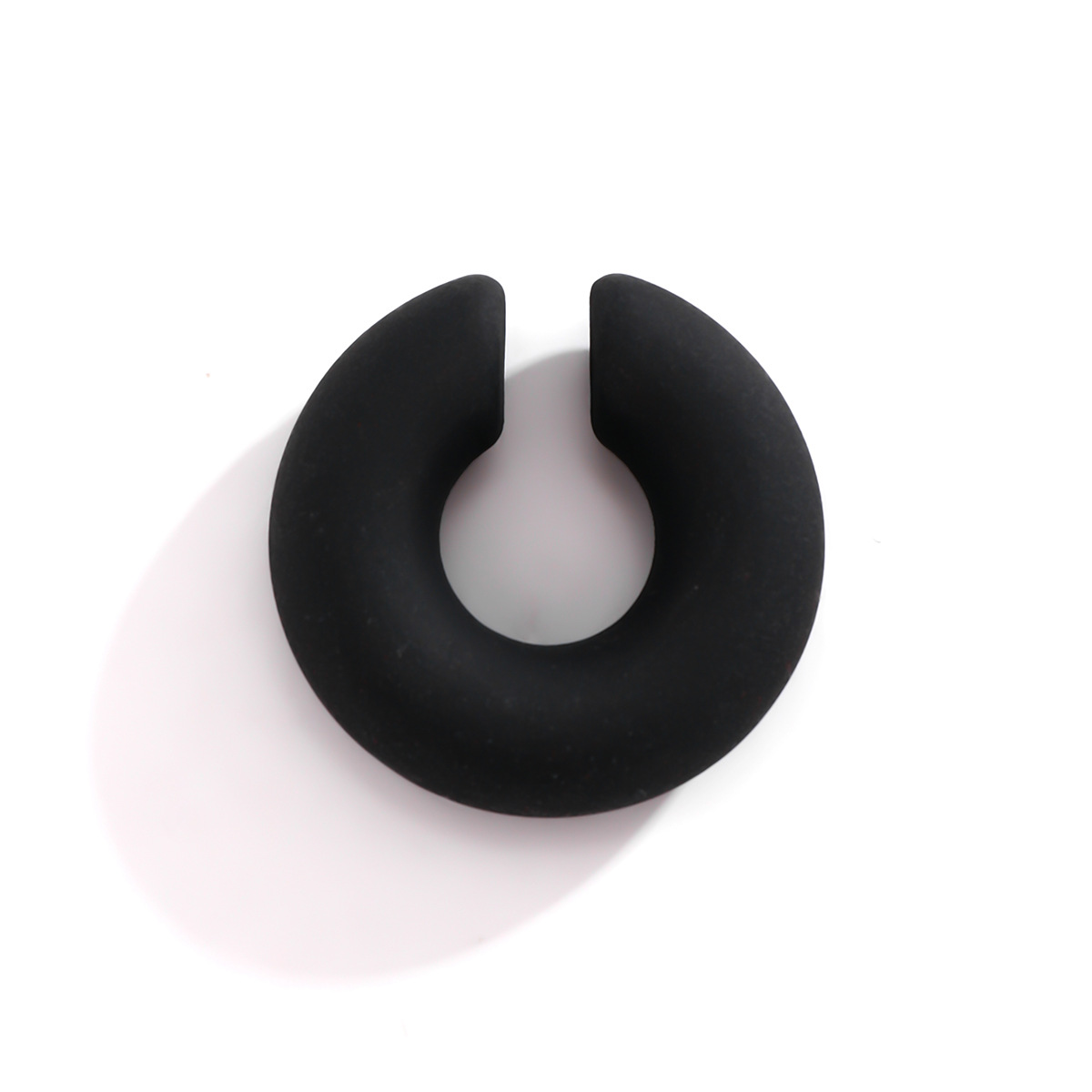 Großhandel Schmuck Einfacher Stil Geometrisch Einfarbig Ccb Überzug Reif Ohrringe display picture 5