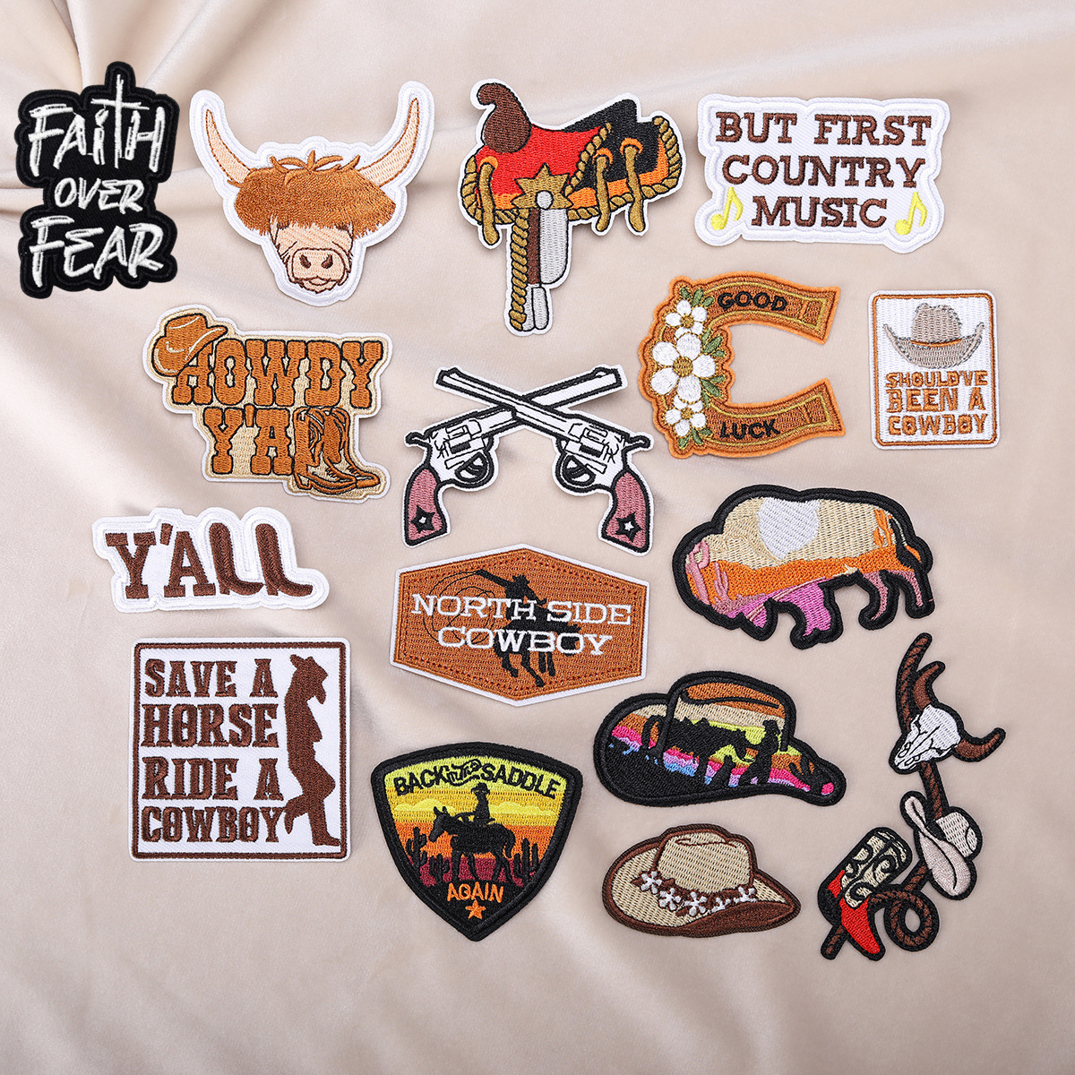 原创卡通布贴西部牛仔帽派对跨境补丁电脑绣花章现货批发刺绣布贴