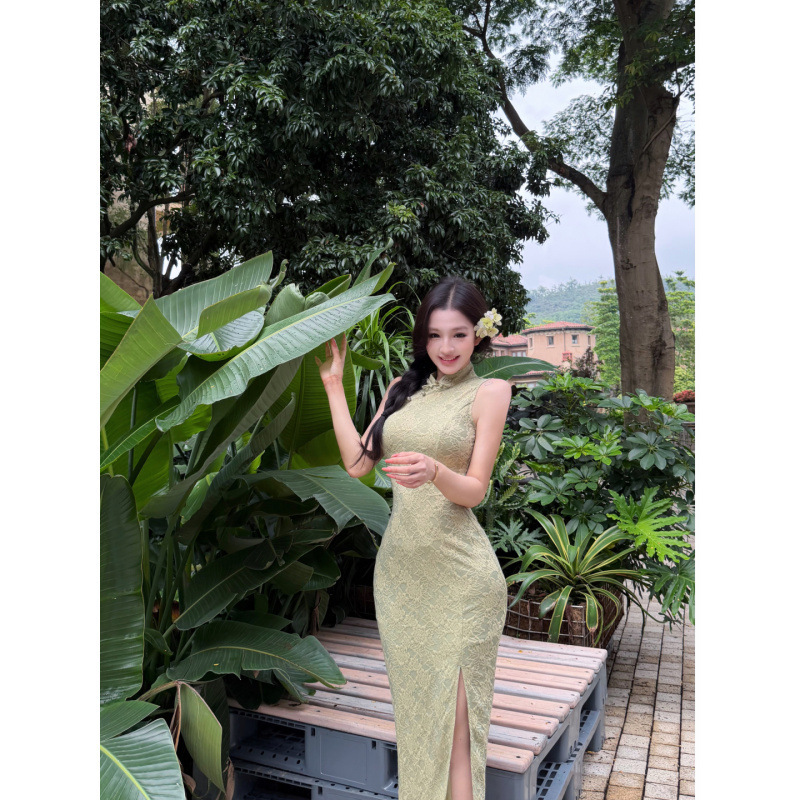 Summer New Style Pure and Sexy Ladylike Temperament Bean Green Half-High Collar Hollow-Out New Chinese Style Slit Cheongsam Dress for Women Summer New Style Pure and Sexy Ladylike Temperament Bean Green Half-High Collar Hollow-Out New Chinese Style Slit Cheongsam Dress for Women