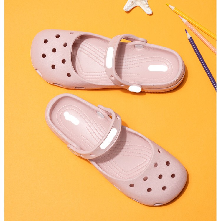 Ballet Clogs for Women 2026 Summer New Style Beach Non-Slip Breathable Dance Lightweight Nurse Sandals Factory Wholesale
