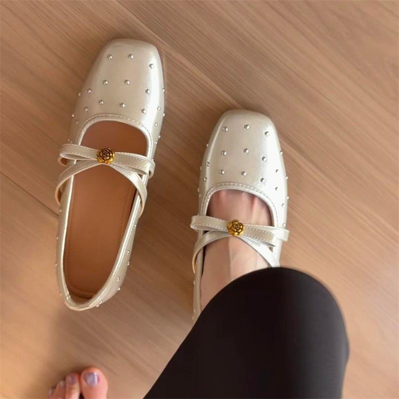 2026 nuevo estilo de primavera y verano con falda de ballet, zapatos de cuero, zapatos de tacón alto.