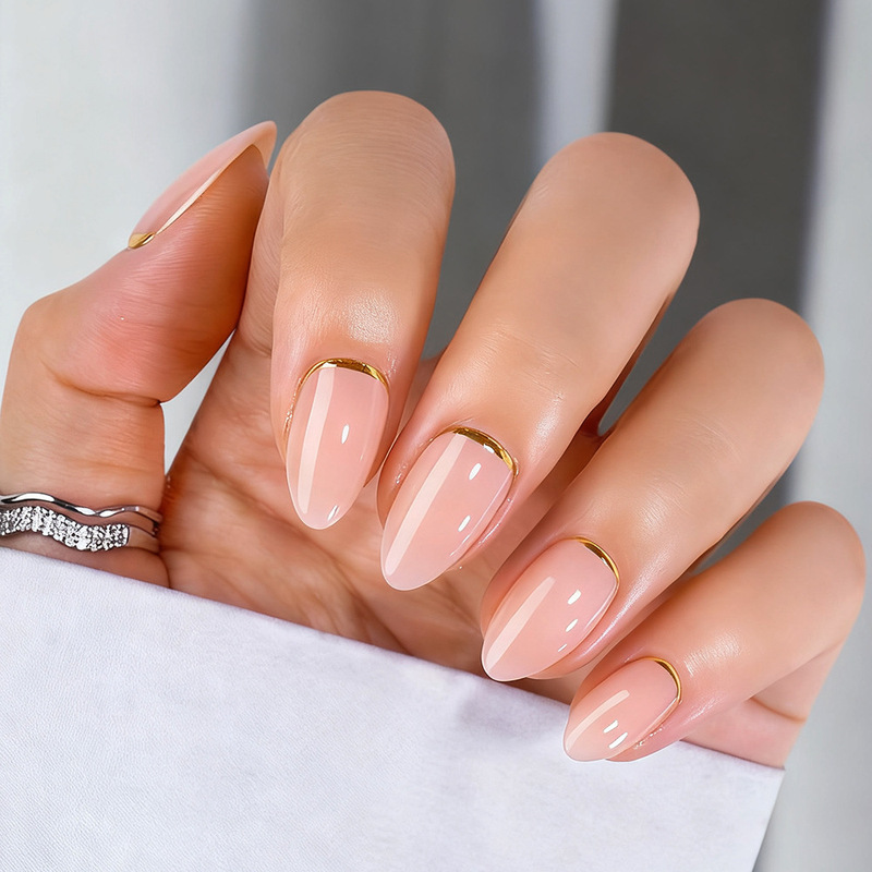 Short Almond-Shaped Glossy 32-Piece Nude Gradient Gold French Edge Pure Desire Press-On Nails Wholesale for Foreign Trade
