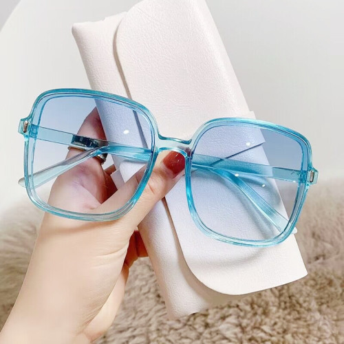 New square rimless sunglasses, direct from the factory, stylish and versatile, perfect for sun protection, ideal for women driving, retro design