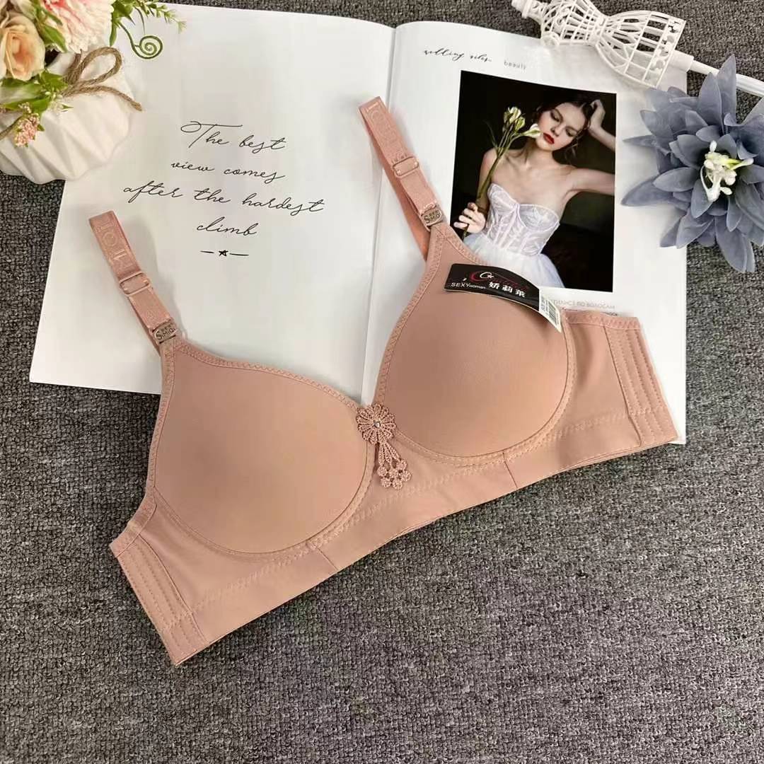 Bra de ropa interior de madres transfronterizas delgado de mediana edad sin anillo de acero cómodo bra de algodón agrupado grande bra al por mayor