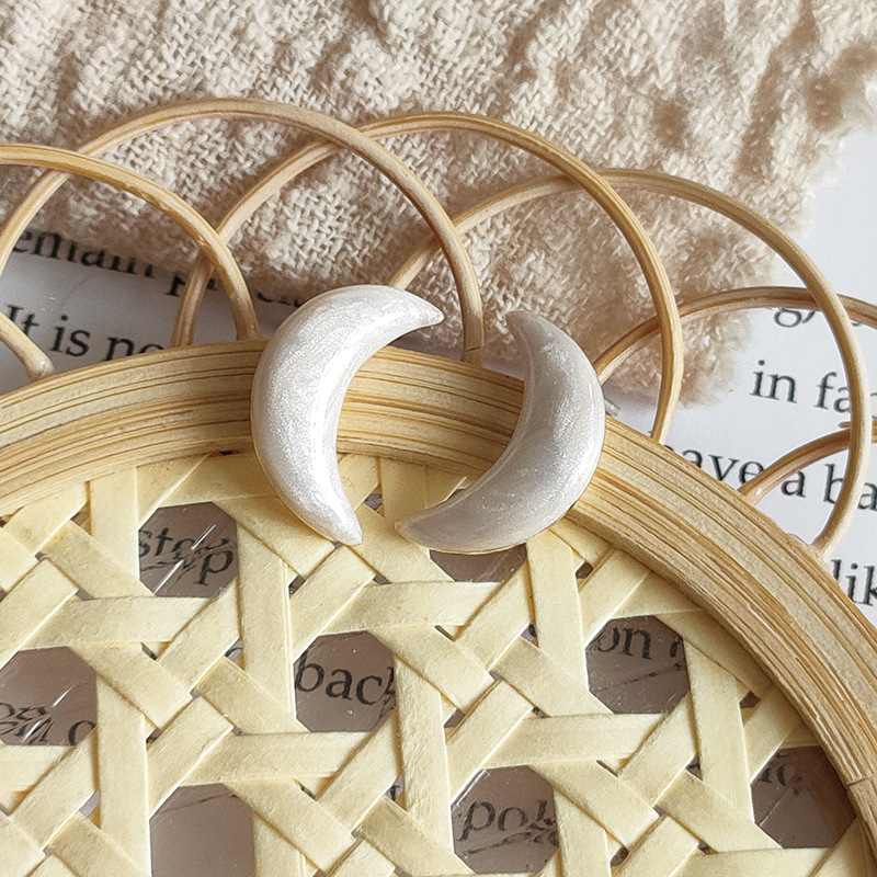 13g Weight Earrings Classification 1 Pair Quantity Holiday, Daily Occasion Alloy Material Moon Pattern Women's Gender Simple Style Style 1 Pair Simple Style Moon Alloy Earrings 8