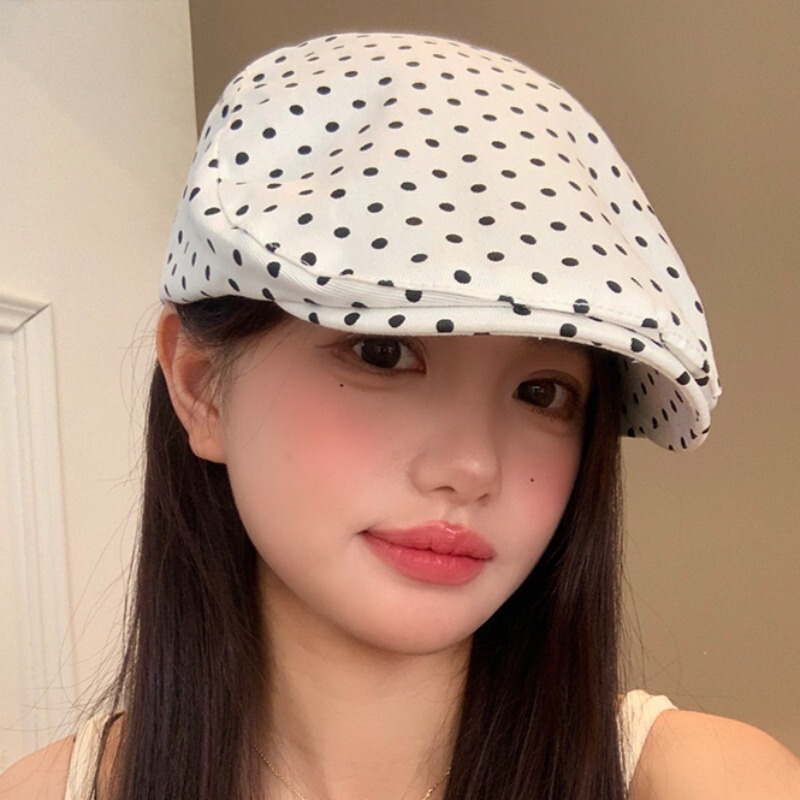 Polka Dot Forward Hat for Women, Spring and Summer Japanese Retro Large Head Circumference Beret, Korean Version Versatile Face-Slimming Small Hat