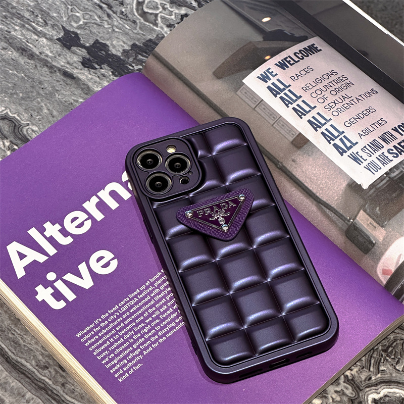 3 DキューブケースPRADAパープル