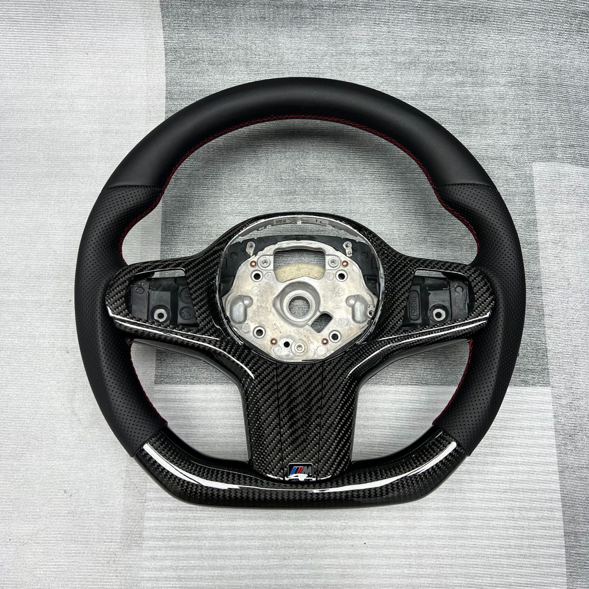 Suitable for Bmw Carbon Fiber Steering Wheel Processing and Customization, G38/G Chassis/Steering Wheel Full Series Upgrade Modification