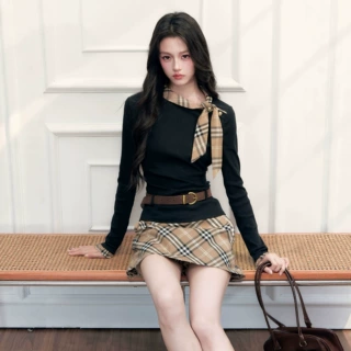 fragileheart易碎商店· 亦寄情书法式复古学院风飘带上衣修身T恤