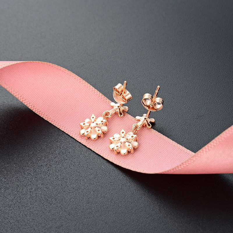 Las mujeres elegantes pendientes de hadas estupendas estilo japonés y coreano s925 pendientes de flores incrustadas de diamantes de plata estilo simple accesorios personalizados