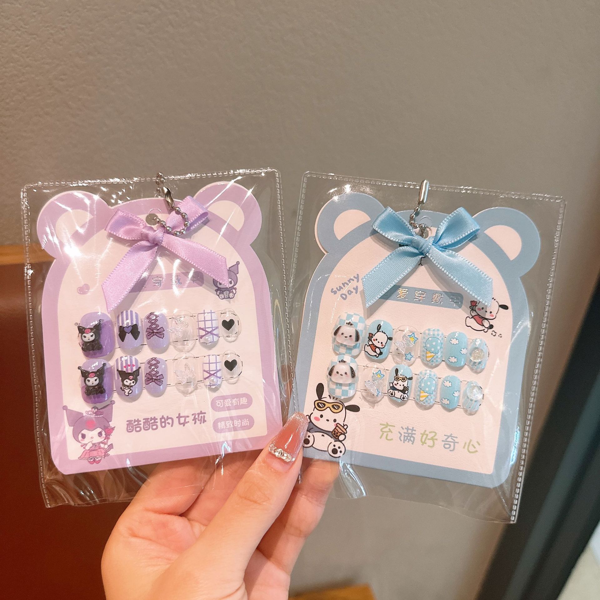 Niños dibujos animados estereoscópicos pegatinas de uñas niñas parches de uñas bebés desmontables impermeables uñas al por mayor