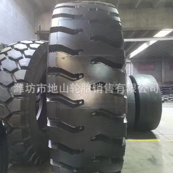 供应华鲁3600R51大型矿山轮胎自卸车轮胎钢丝胎 质量保证