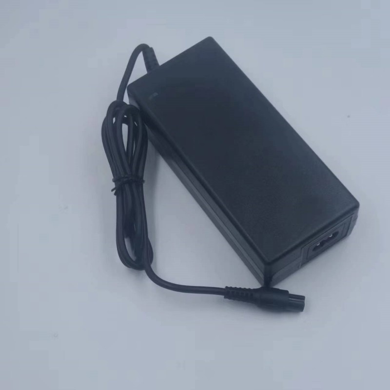 两轮平衡车充电器三孔插头 42V2A 儿童扭扭车电源适配器