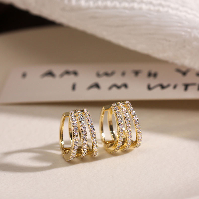 Fashionable Ear Studs