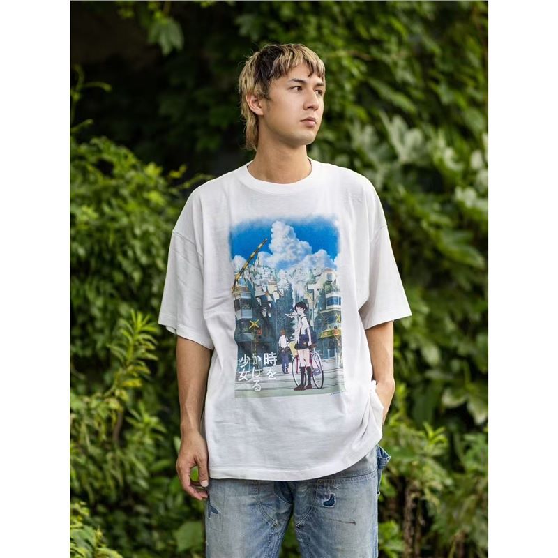 SAINT Mx6: A Japanese anime-style short-sleeved T-shirt with a vintage, washed, and distressed look, transcending time and space, suitable for both men and women SAINT Mx6: A Japanese anime-style short-sleeved T-shirt with a vintage, washed, and distressed look, transcending time and space, suitable for both men and women