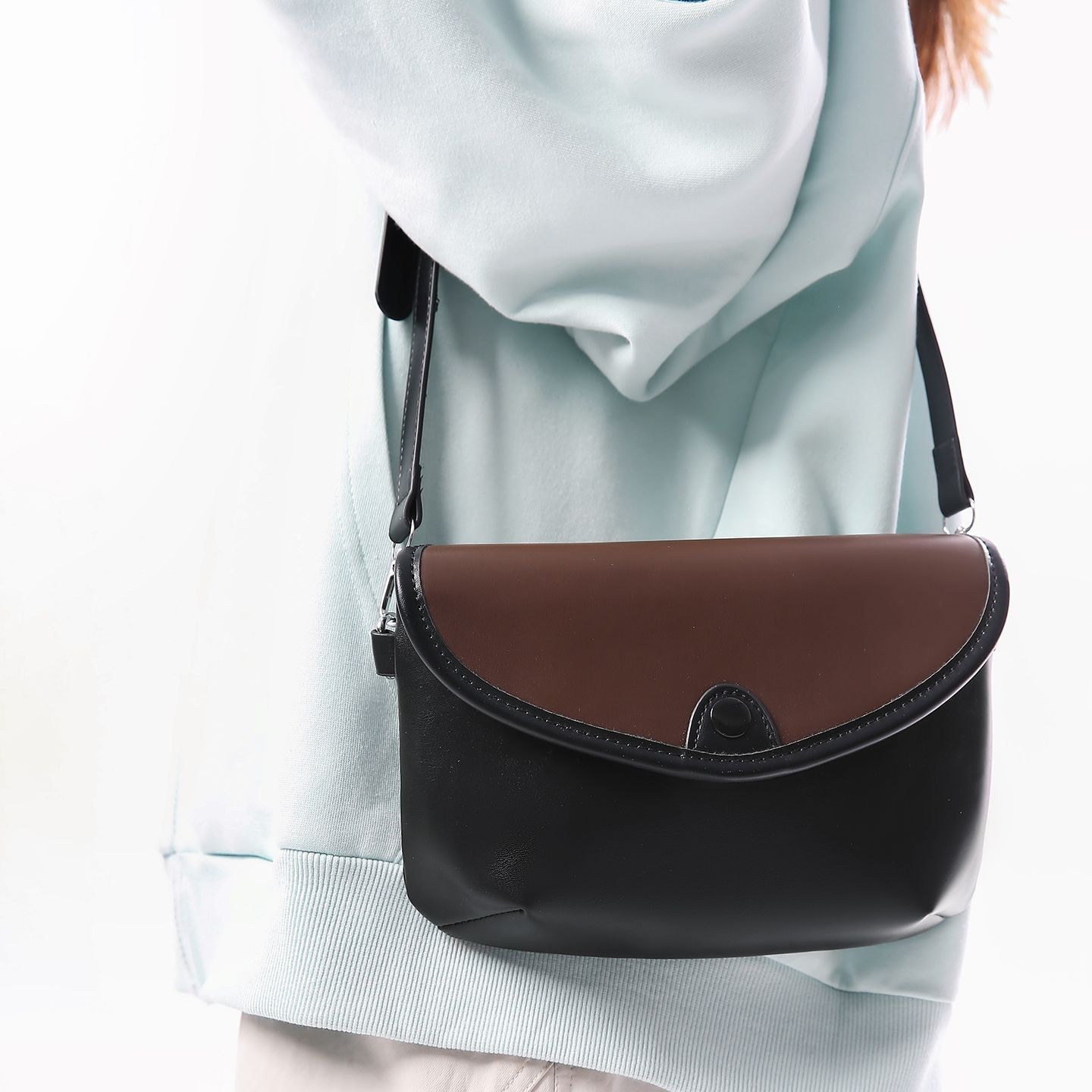 Portable Outdoor Shoulder Bag